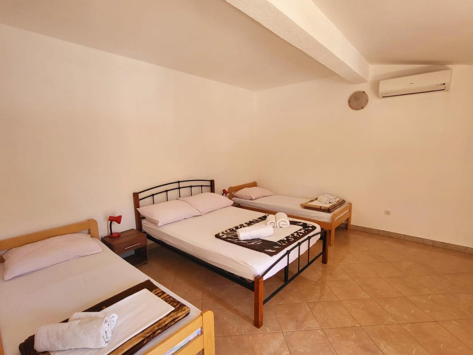 Apartments Sperka Jelsa  Dış mekan fotoğraf